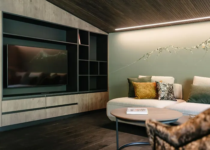 Pensionat Vibes - Your Alpine Homebase Sölden