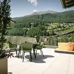 Vibes Soelden - Your Alpine Homebase Guest house 4*