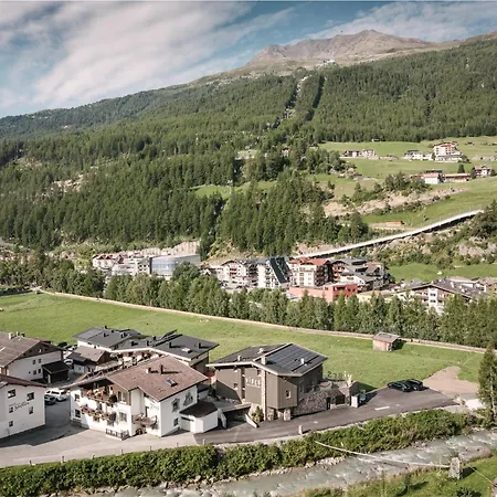 Vibes - Your Alpine Homebase 4* 索尔登