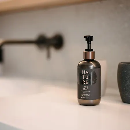 Vibes - Your Alpine Homebase 招待所 4*