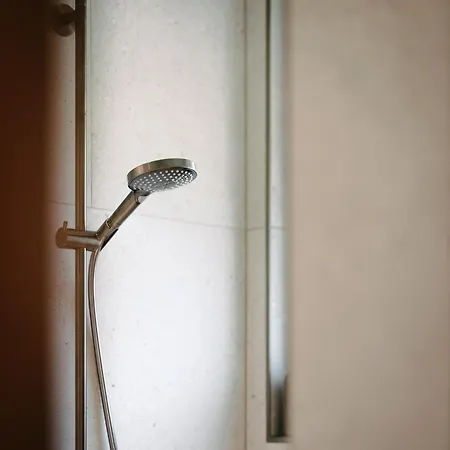 Vibes - Your Alpine Homebase 招待所