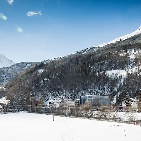 Гостьовий будинок Vibes Soelden - Your Alpine Homebase Зельден