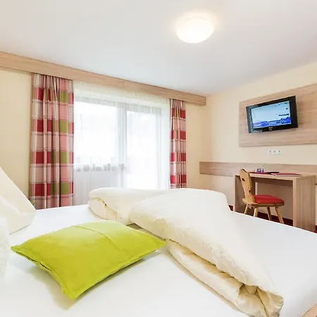Гостьовий будинок Vibes Soelden - Your Alpine Homebase Зельден