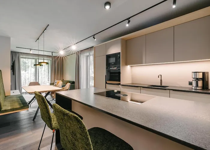 Vibes Soelden - Your Alpine Homebase Solden