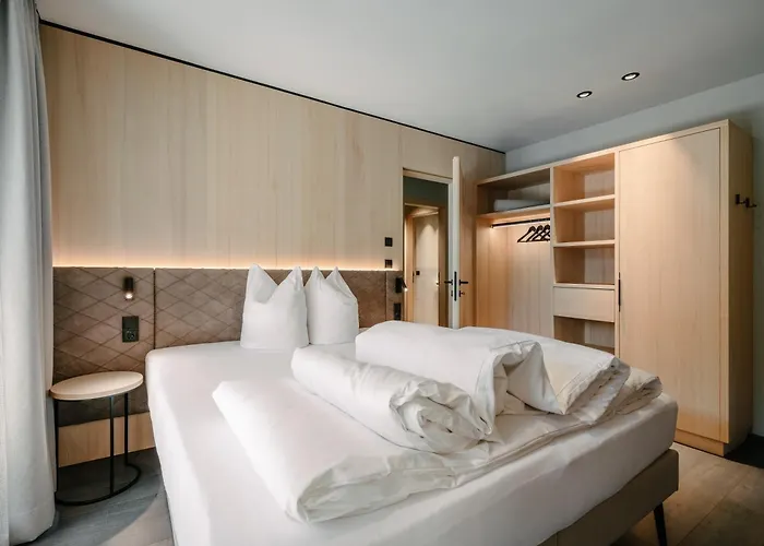 Vibes Soelden - Your Alpine Homebase Guest house