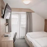 Vibes - Your Alpine Homebase Зёльден