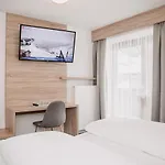 Vibes - Your Alpine Homebase 4* Зёльден