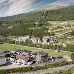 Vibes - Your Alpine Homebase 4* Зёльден