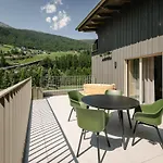 Vibes - Your Alpine Homebase Гостевой дом Зёльден