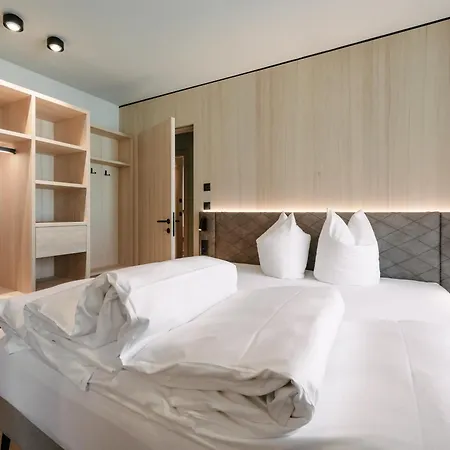 Vibes - Your Alpine Homebase 4* 솔덴